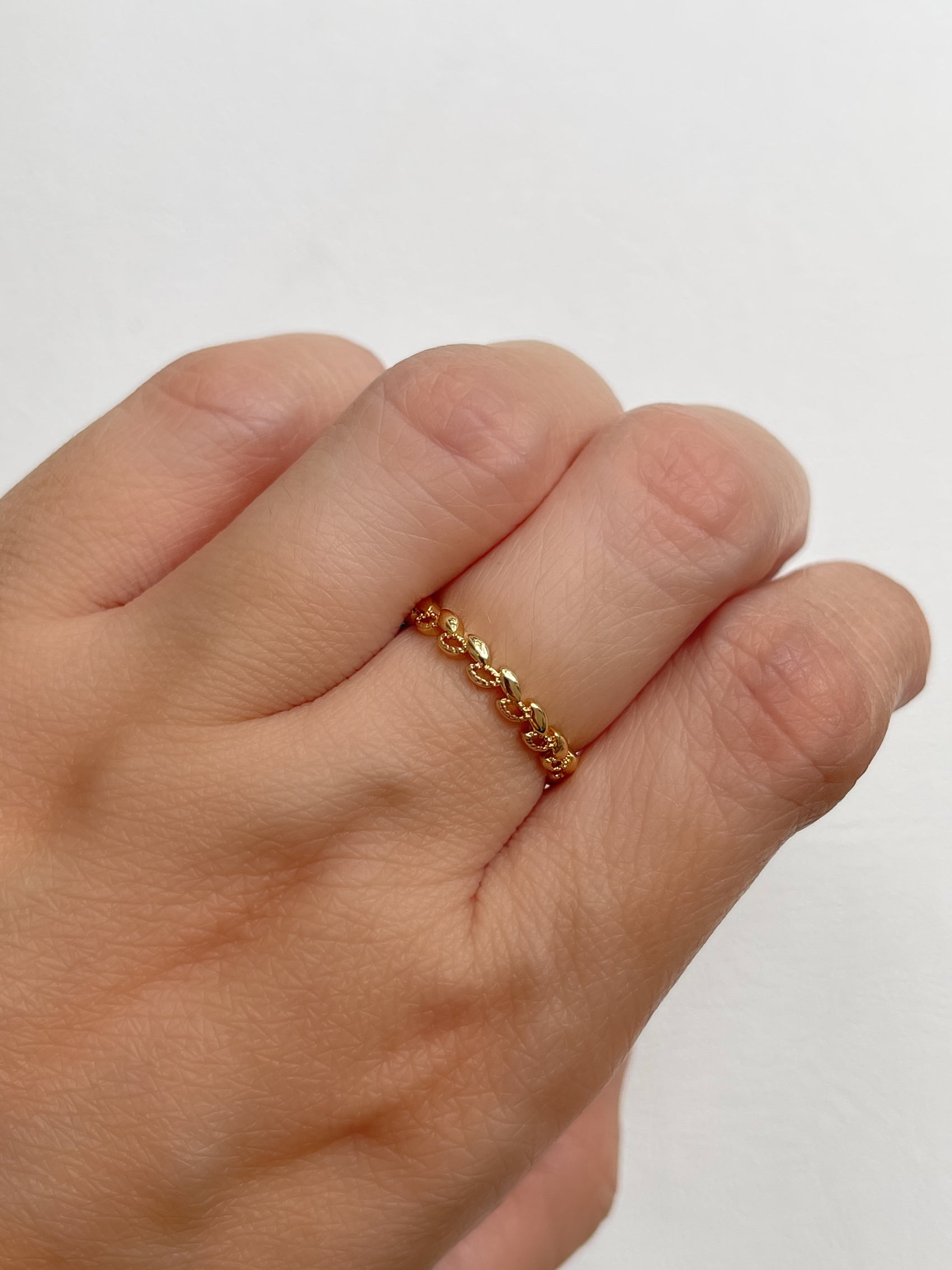 ANILLO HOJITAS