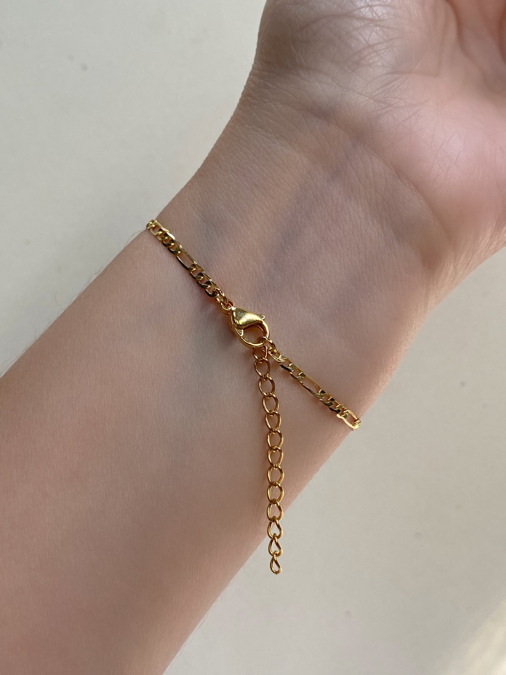 PULSERA CON PIEDRA LUNAR