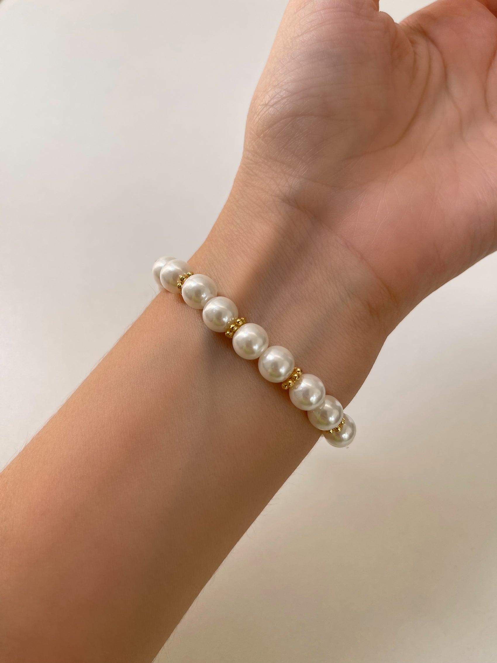 PULSERA PERLAS CON DORADO