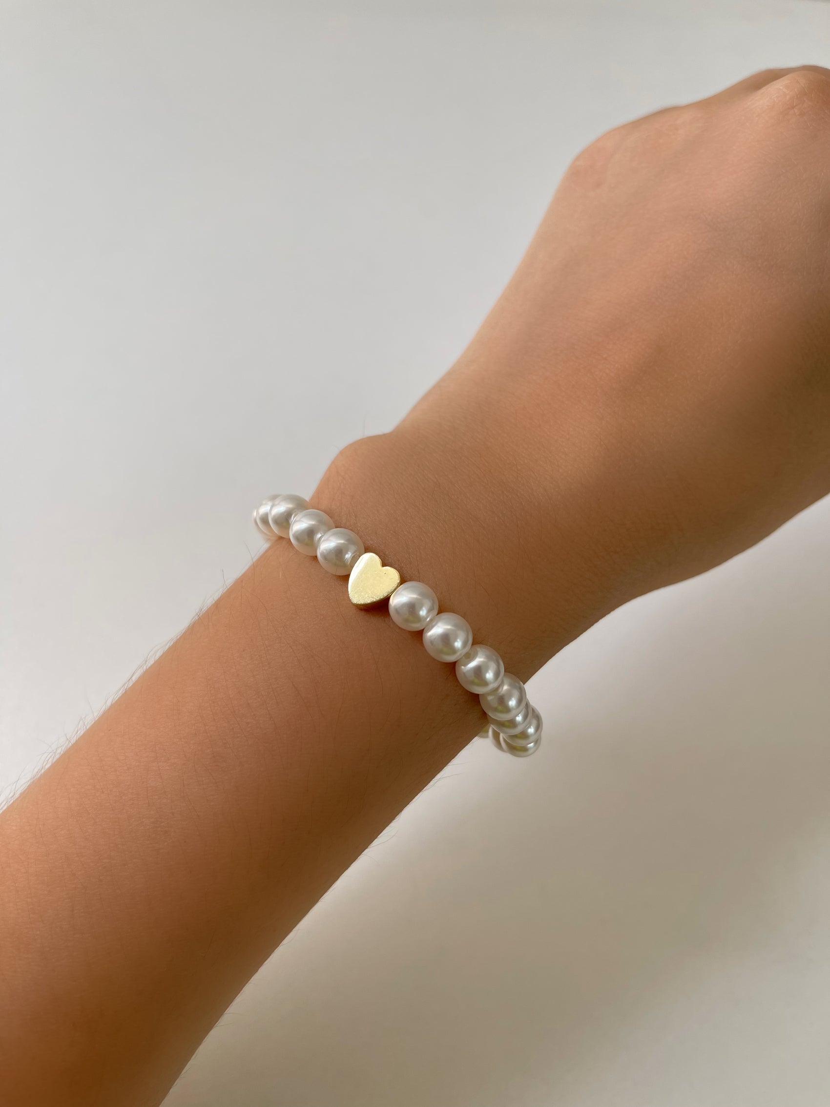 PULSERA PERLAS CON CORAZON