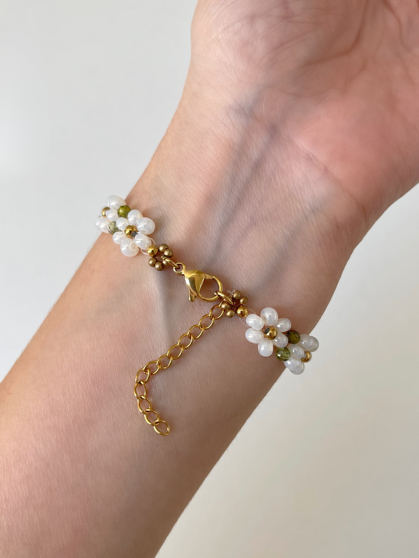 PULSERA FLORES CON ZIRCONIAS