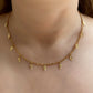COLLAR HOJITAS SIMPLE