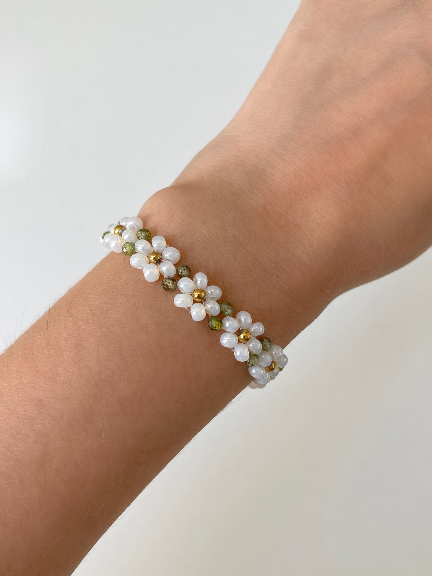 PULSERA FLORES CON ZIRCONIAS
