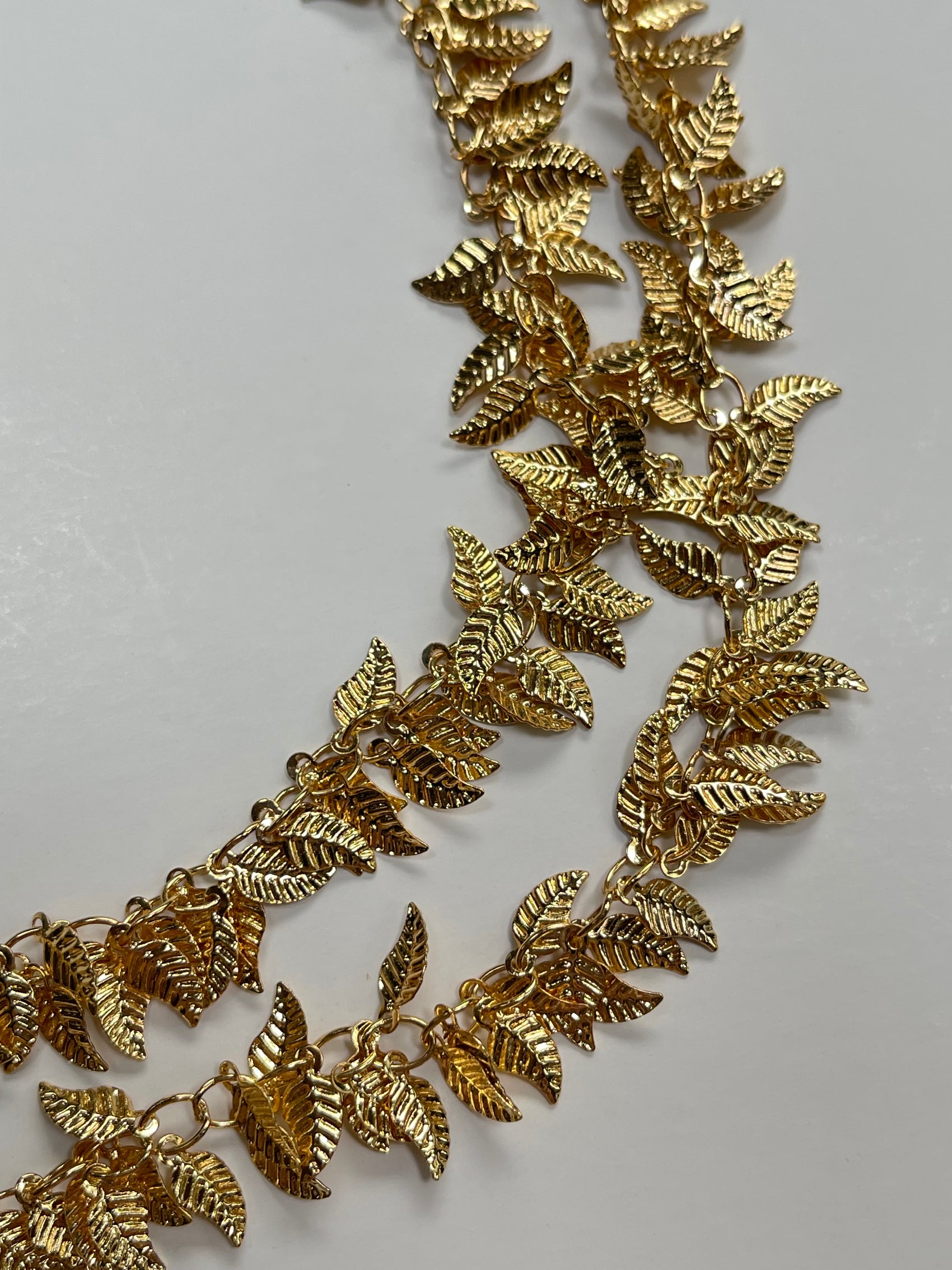 COLLAR HOJITAS