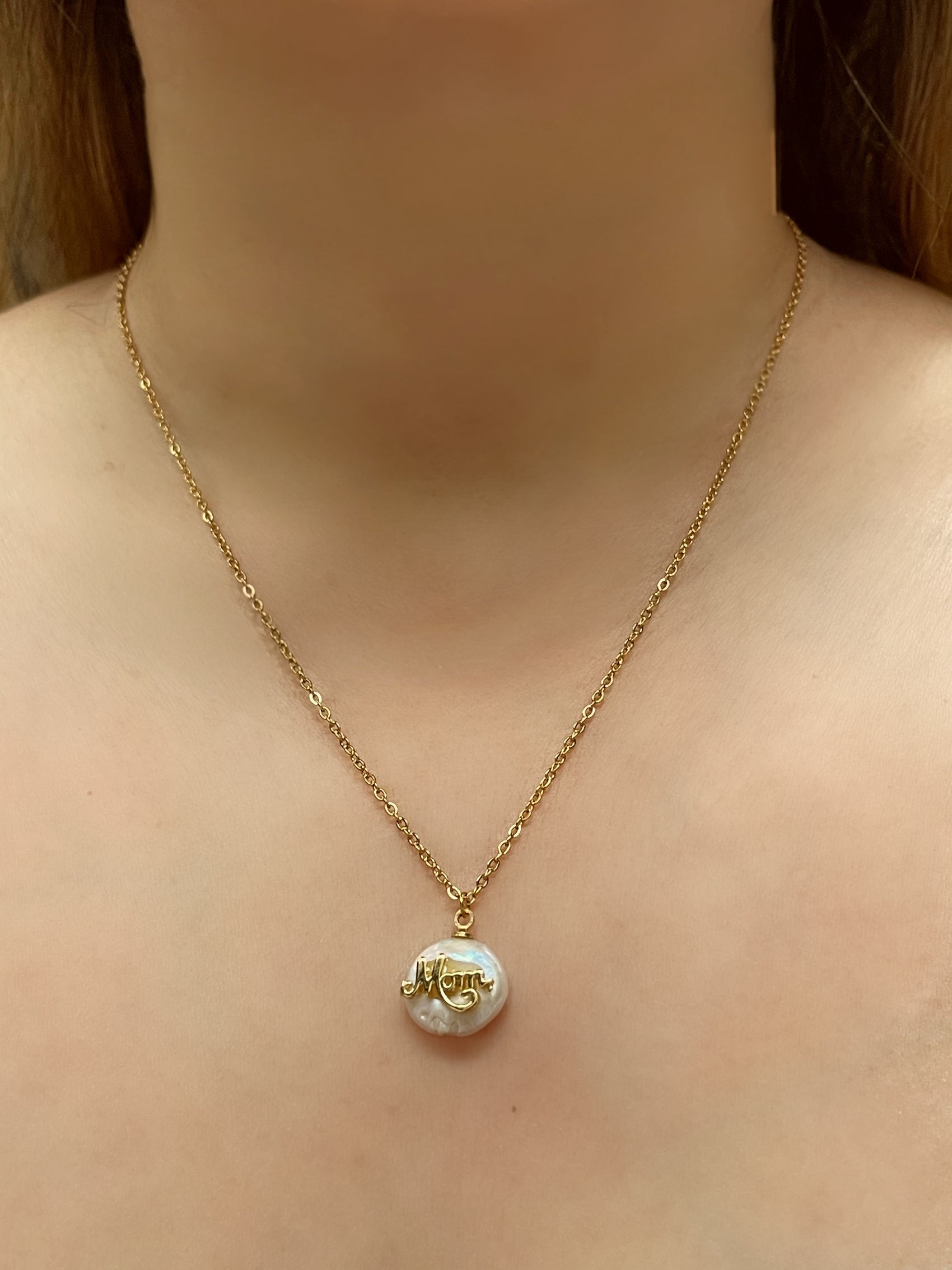 COLLAR MOM