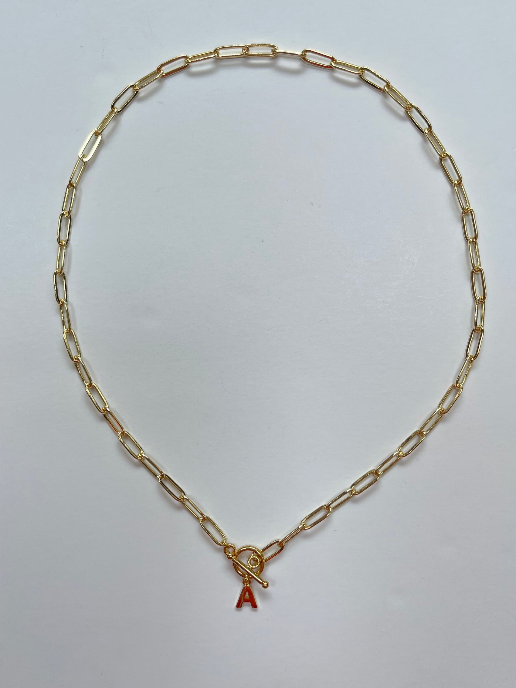 COLLAR BROCHE CON INICIAL