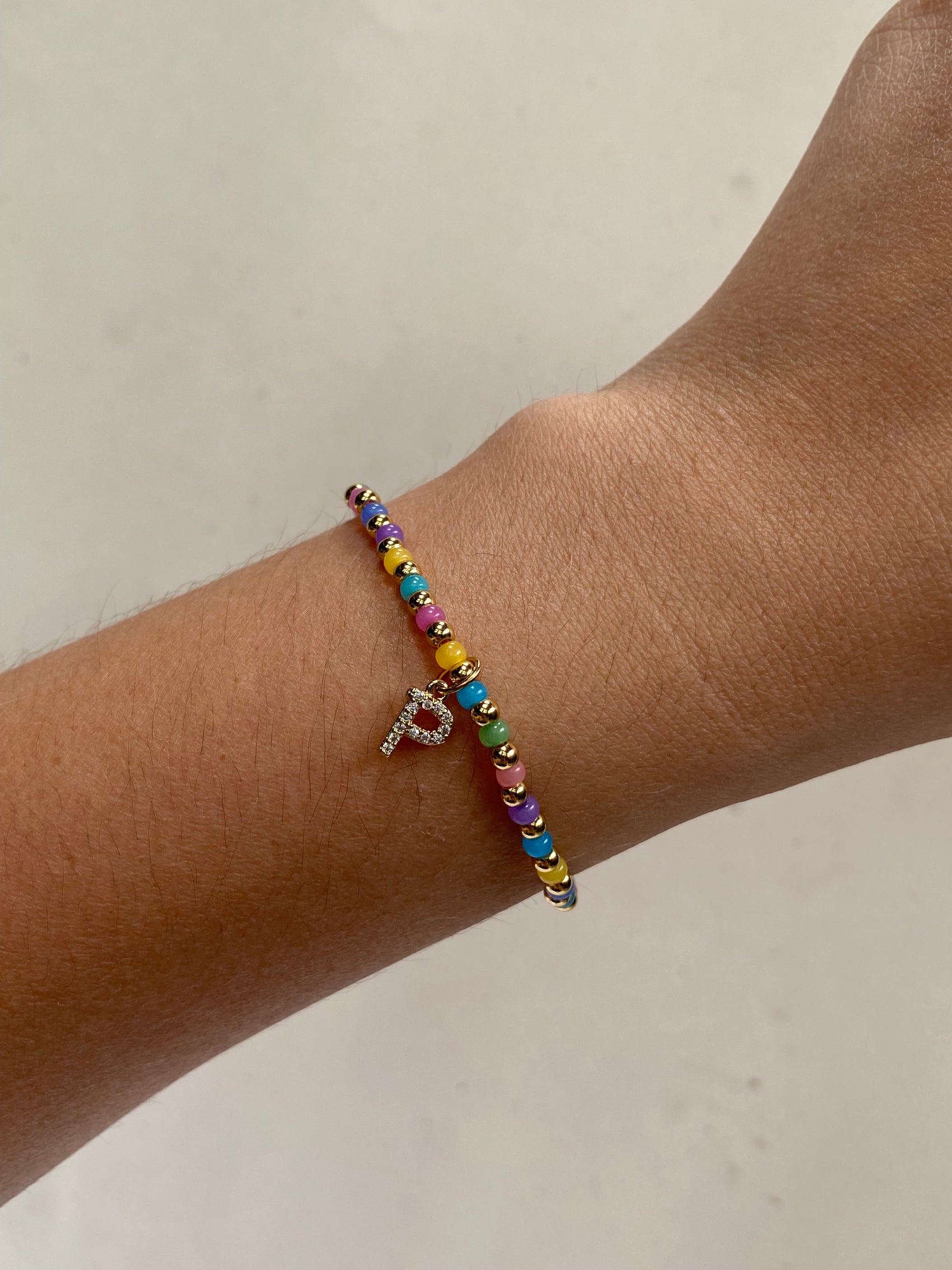 PULSERA CHAQUIRAS CON INICIAL