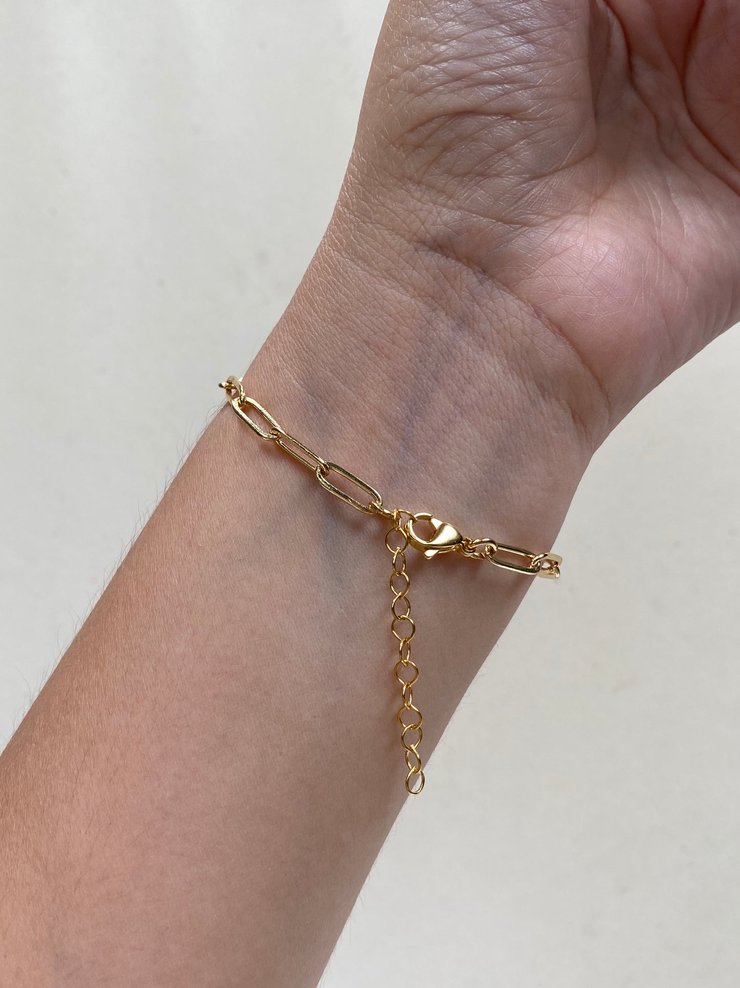 PULSERA CON INICIAL