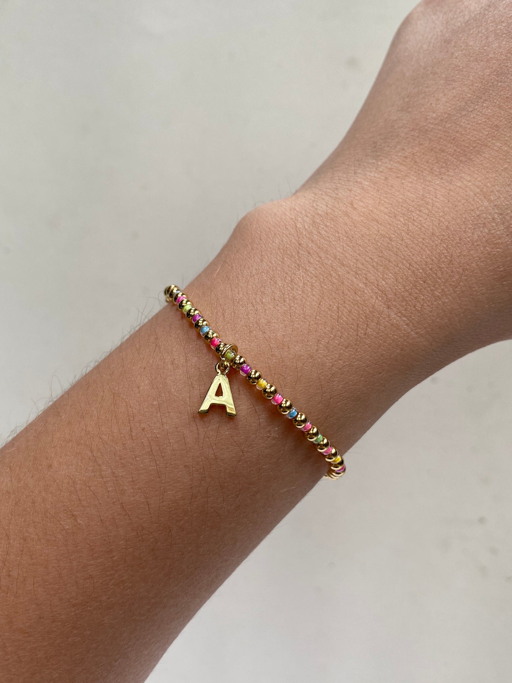 PULSERA CHAQUIRAS CON INICIAL
