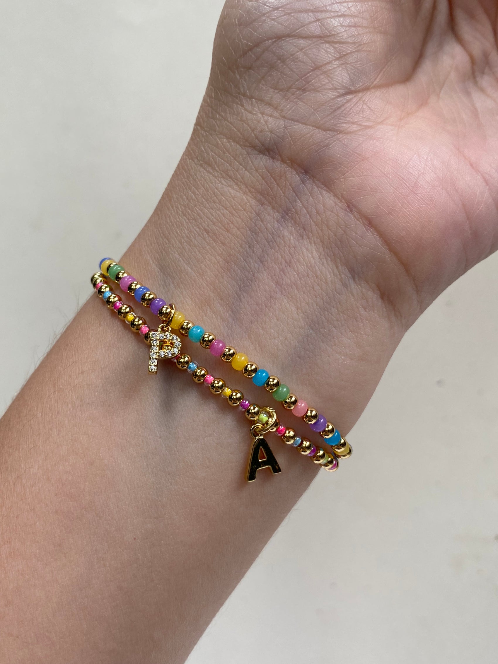 PULSERA CHAQUIRAS CON INICIAL