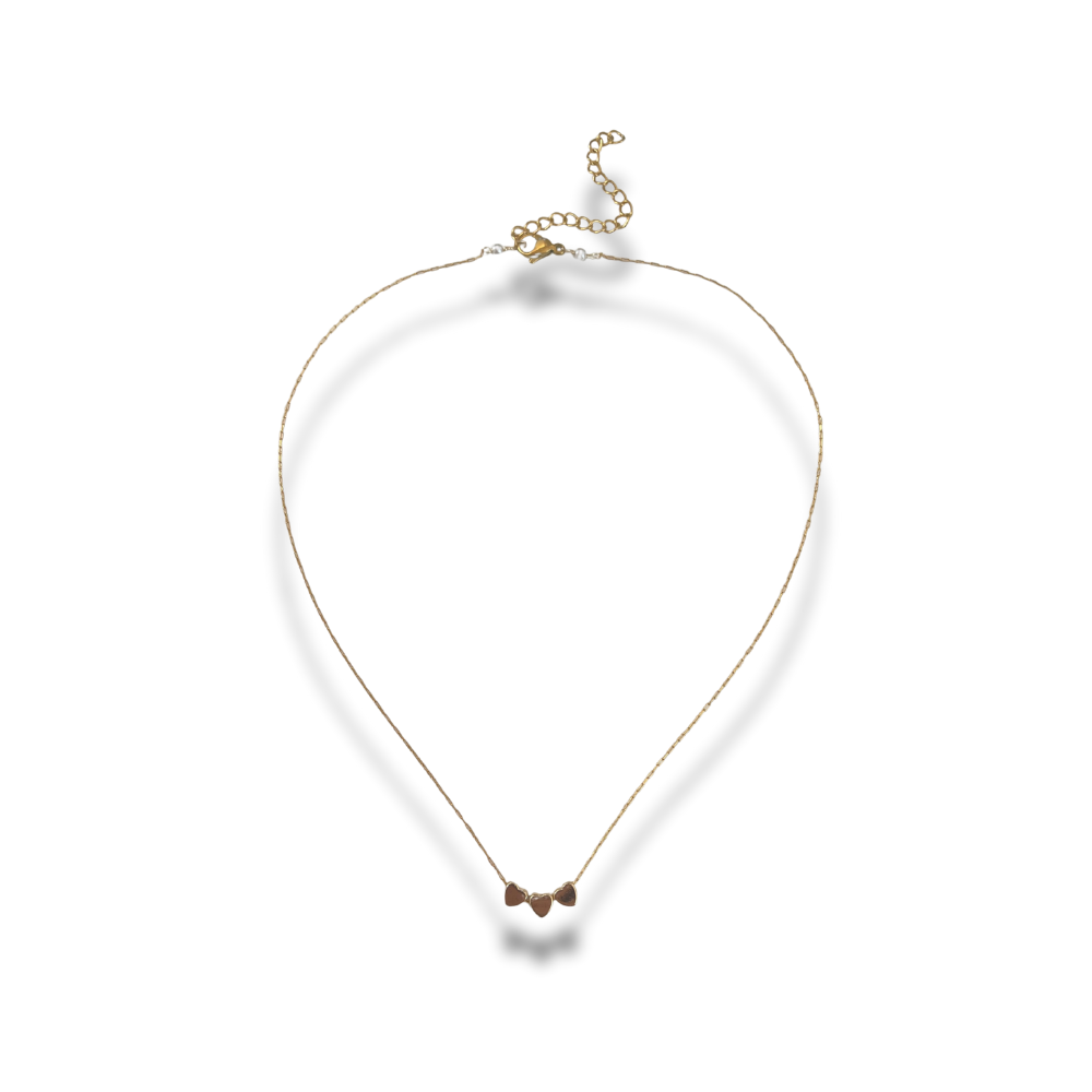 collar con 3 corazones pequeños para san valentín