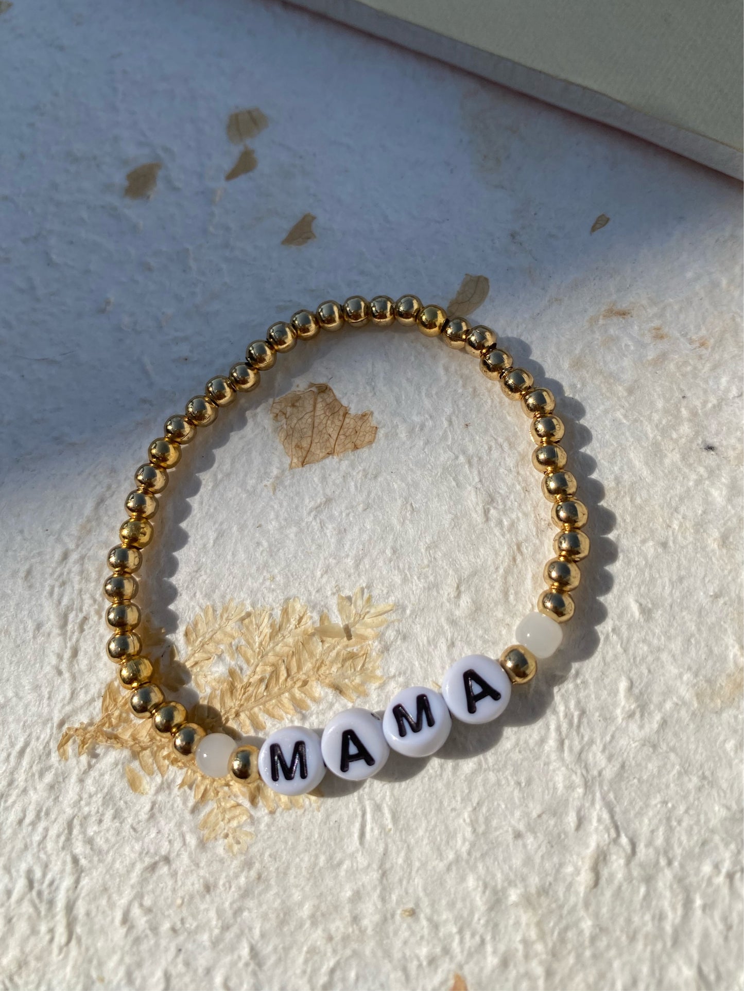 Pulsera dorada mamá